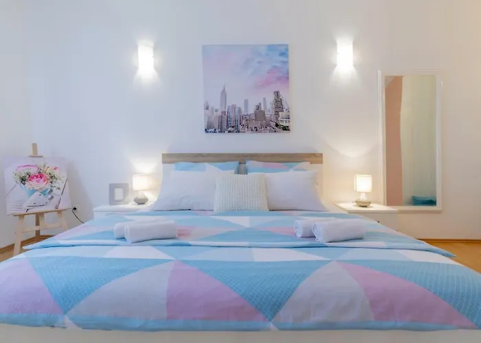 아파트 Center Penthouse