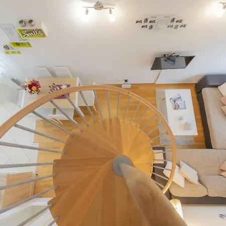 Apartment Center Penthouse - Free Parking Pula