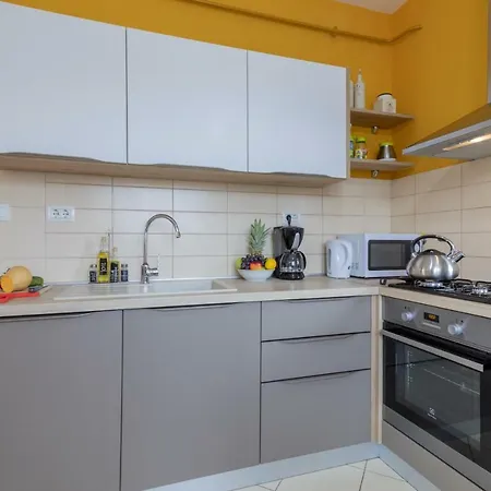 Center Penthouse Apartment