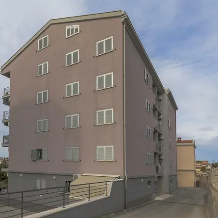 Center Penthouse アパート *